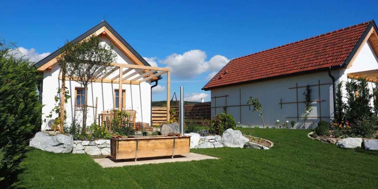 Kittenberger Chalets Am Gartensee Schiltern bei Langenlois Екстер'єр фото